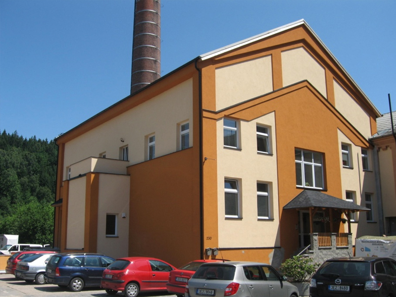 Rekonstrukce bývalé kotelny v areálu podniku PERLA v Ústí nad Orlicí na administrativně – skladovací a výrobní objekt firmy